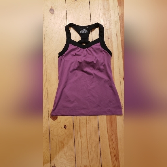 4 small tops and 1 pair of leggings yoga fitness workout tanks tops - Picture 5 of 11